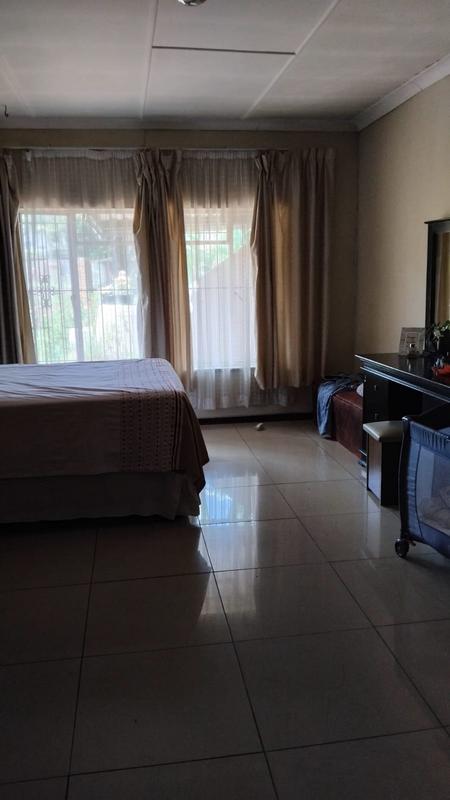 To Let 4 Bedroom Property for Rent in Elspark Gauteng