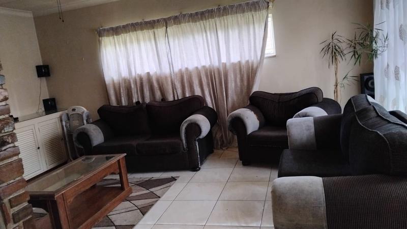 To Let 4 Bedroom Property for Rent in Elspark Gauteng