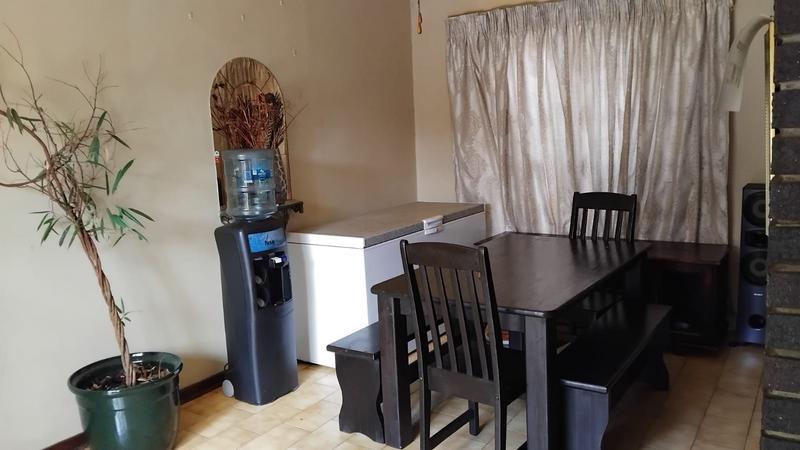 To Let 4 Bedroom Property for Rent in Elspark Gauteng