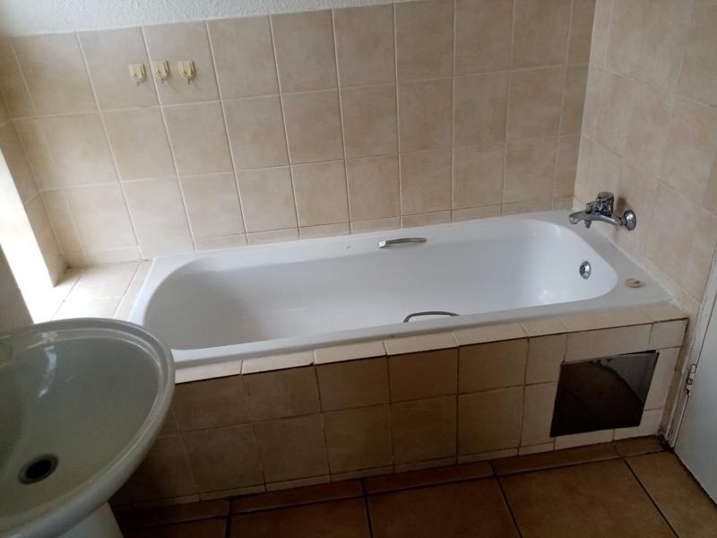 2 Bedroom Property for Sale in Laser Park Gauteng