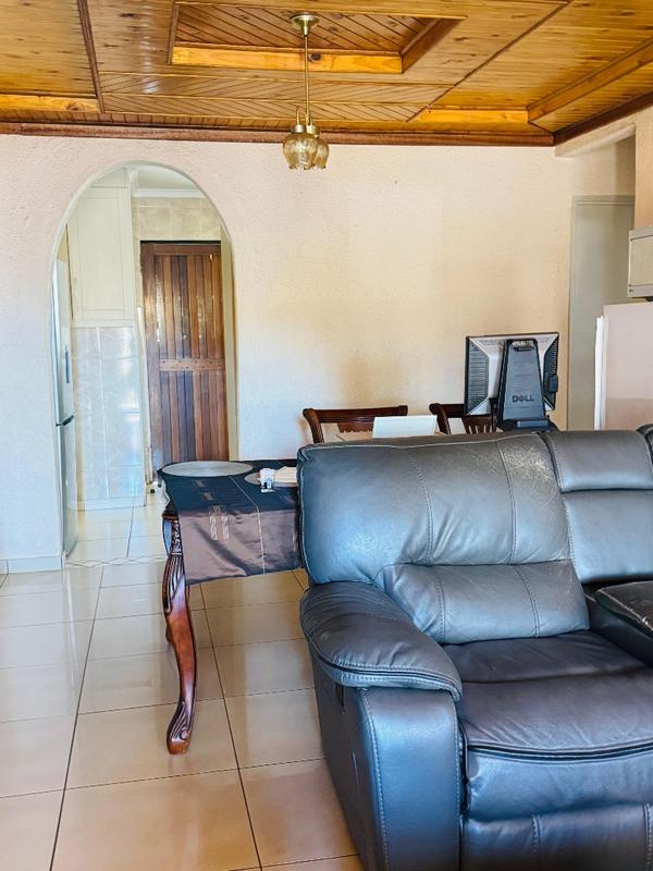 4 Bedroom Property for Sale in Vosloorus Gauteng