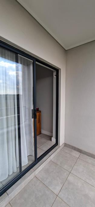 2 Bedroom Property for Sale in Waterfall Gauteng