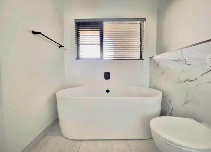 3 Bedroom Property for Sale in Waterfall Gauteng