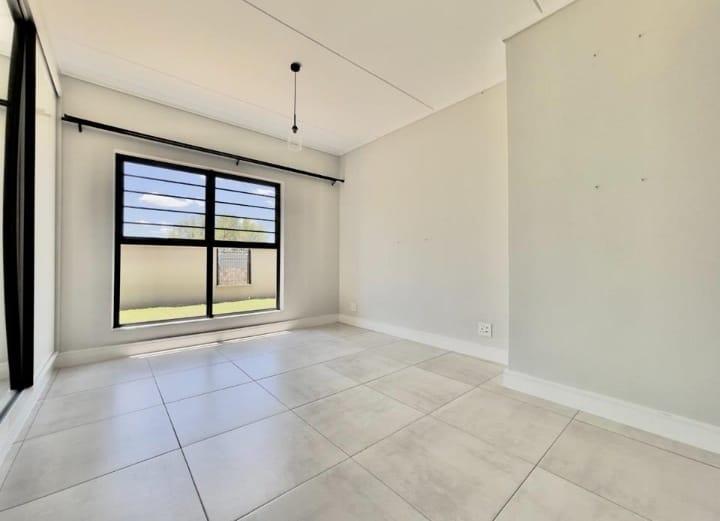 3 Bedroom Property for Sale in Waterfall Gauteng