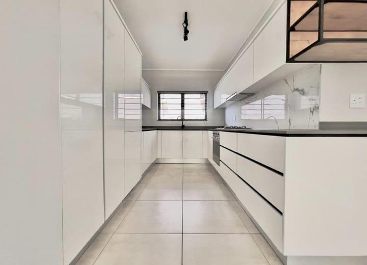 3 Bedroom Property for Sale in Waterfall Gauteng