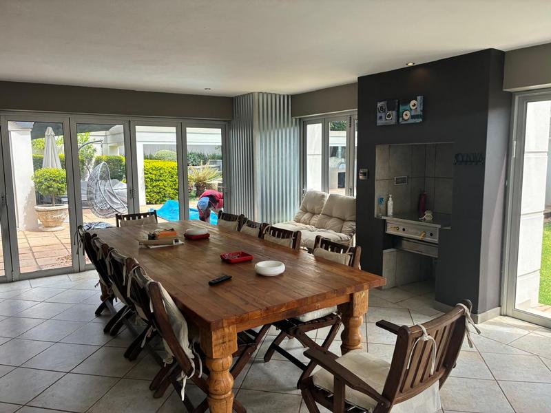 To Let 5 Bedroom Property for Rent in Waterkloof Ridge Gauteng