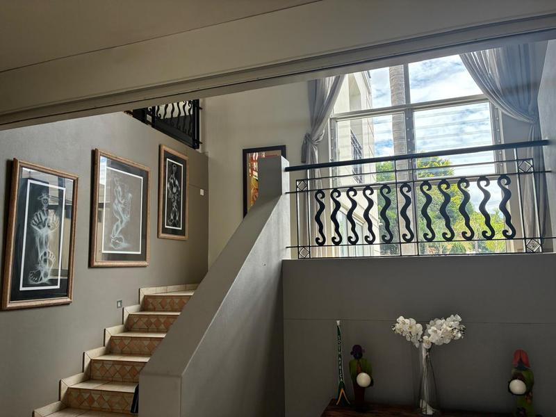 To Let 5 Bedroom Property for Rent in Waterkloof Ridge Gauteng