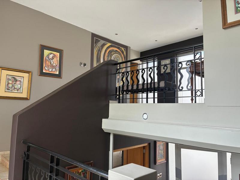 To Let 5 Bedroom Property for Rent in Waterkloof Ridge Gauteng