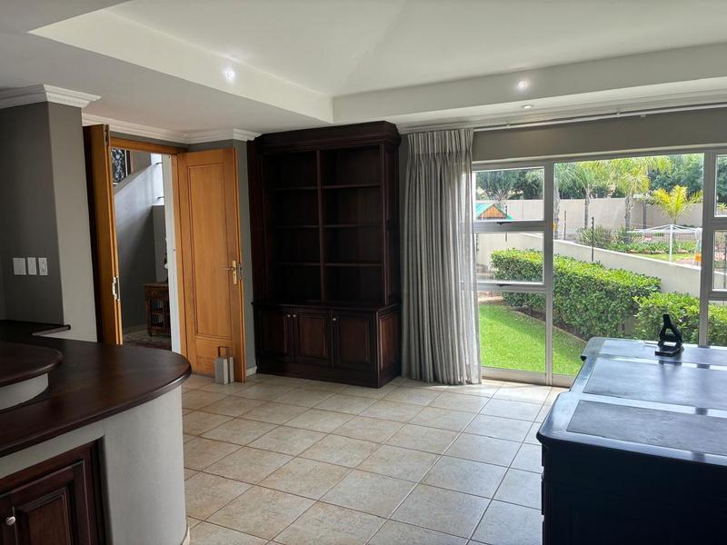 To Let 5 Bedroom Property for Rent in Waterkloof Ridge Gauteng