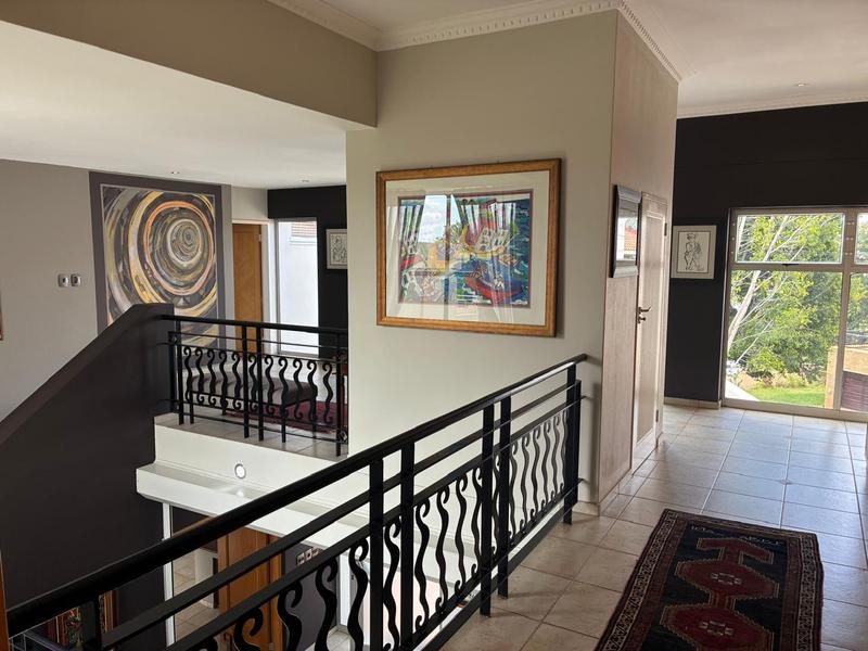 To Let 5 Bedroom Property for Rent in Waterkloof Ridge Gauteng