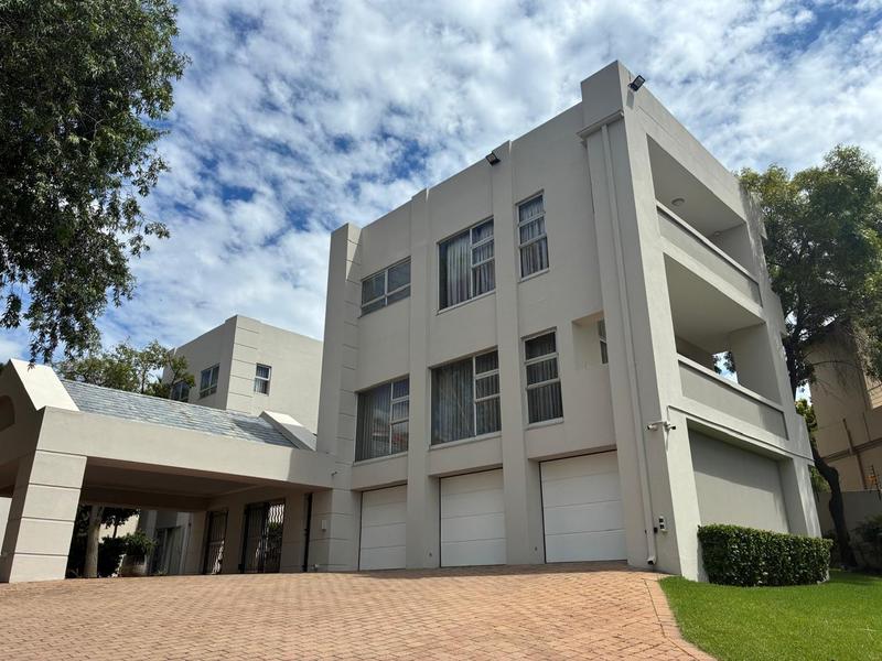 To Let 5 Bedroom Property for Rent in Waterkloof Ridge Gauteng