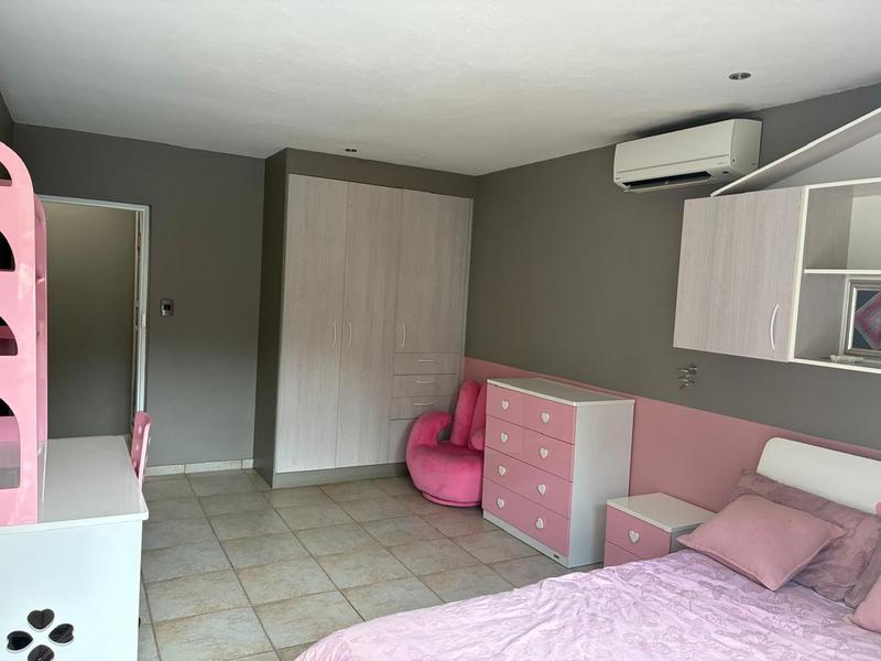 To Let 5 Bedroom Property for Rent in Waterkloof Ridge Gauteng