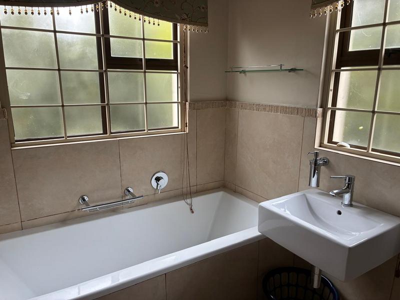 3 Bedroom Property for Sale in Waterkloof Ridge Gauteng