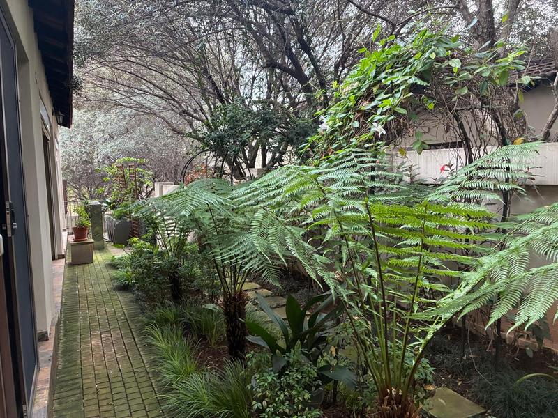 3 Bedroom Property for Sale in Waterkloof Ridge Gauteng