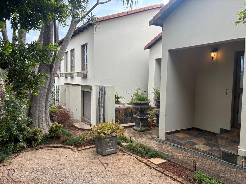 3 Bedroom Property for Sale in Waterkloof Ridge Gauteng