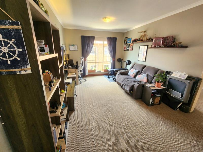 1 Bedroom Property for Sale in Newmark Estate Gauteng