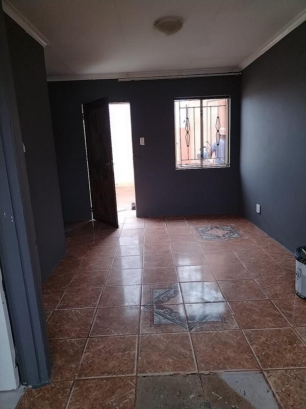 To Let 3 Bedroom Property for Rent in Protea Glen Gauteng