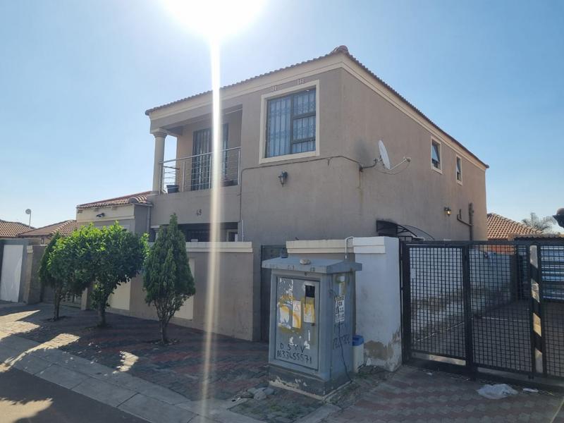 3 Bedroom Property for Sale in Buhle Park Gauteng