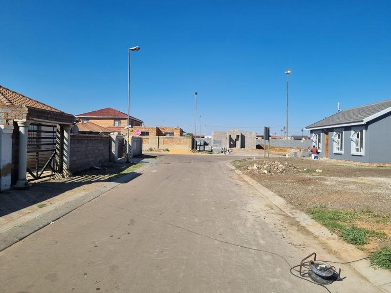 3 Bedroom Property for Sale in Buhle Park Gauteng