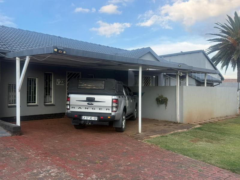 4 Bedroom Property for Sale in Bergsig Gauteng