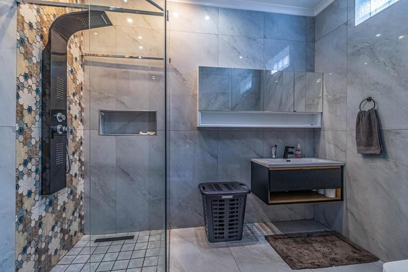 4 Bedroom Property for Sale in Bedfordview Gauteng