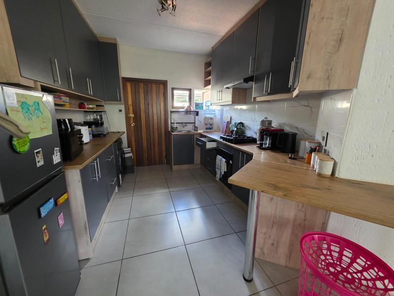 2 Bedroom Property for Sale in Sunninghill Gauteng