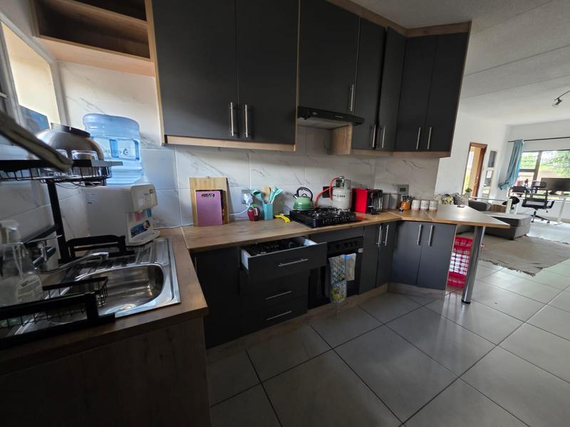 2 Bedroom Property for Sale in Sunninghill Gauteng