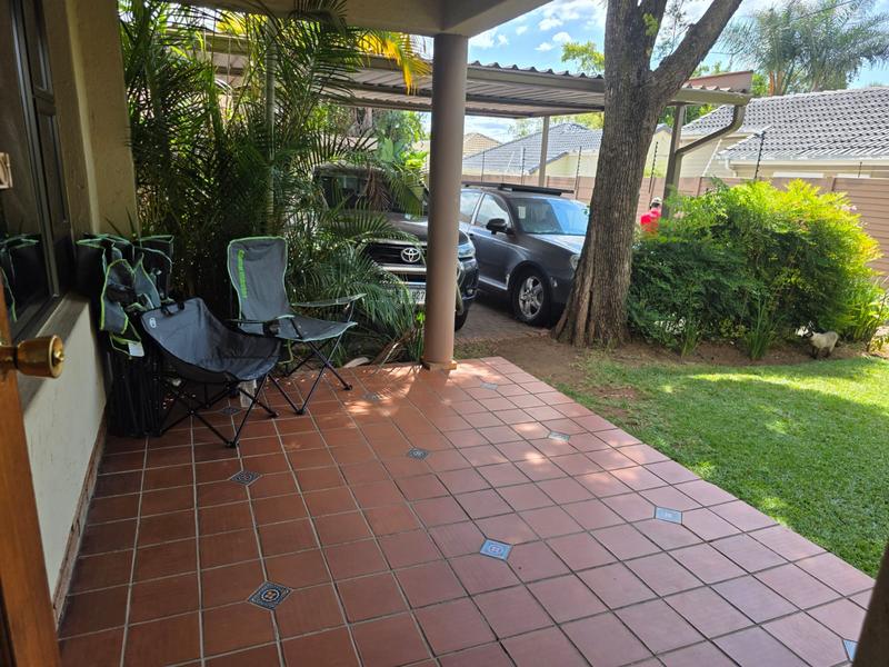 2 Bedroom Property for Sale in Sunninghill Gauteng