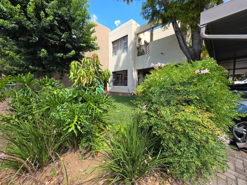2 Bedroom Property for Sale in Sunninghill Gauteng