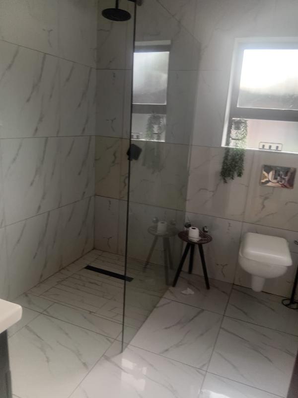 To Let 2 Bedroom Property for Rent in Brackenhurst Gauteng