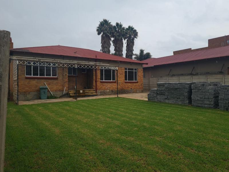 To Let 3 Bedroom Property for Rent in Florentia Gauteng