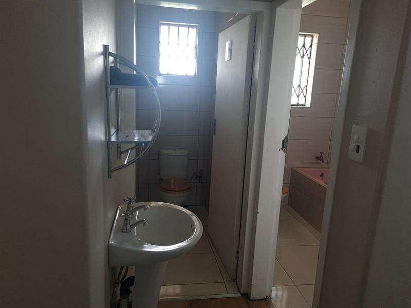 To Let 3 Bedroom Property for Rent in Florentia Gauteng