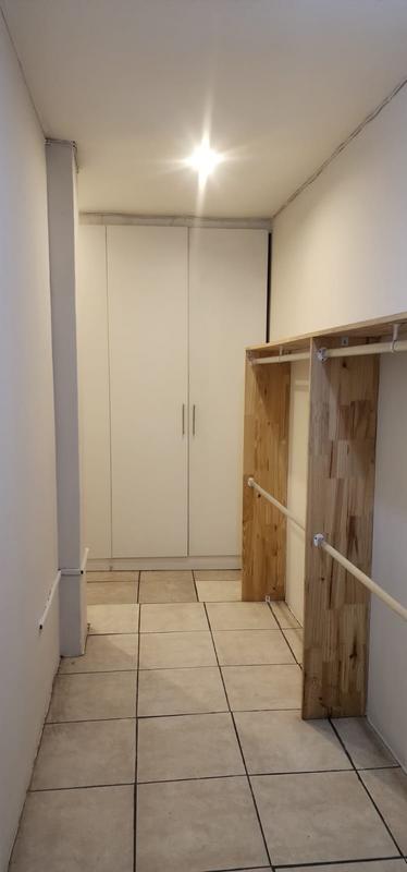 6 Bedroom Property for Sale in Brackendowns Gauteng