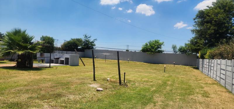 6 Bedroom Property for Sale in Brackendowns Gauteng