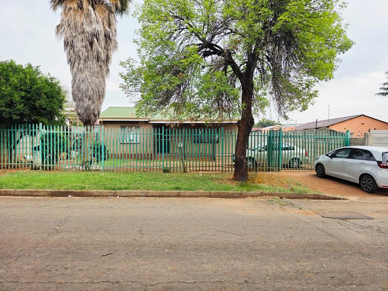 10 Bedroom Property for Sale in Klopperpark Gauteng