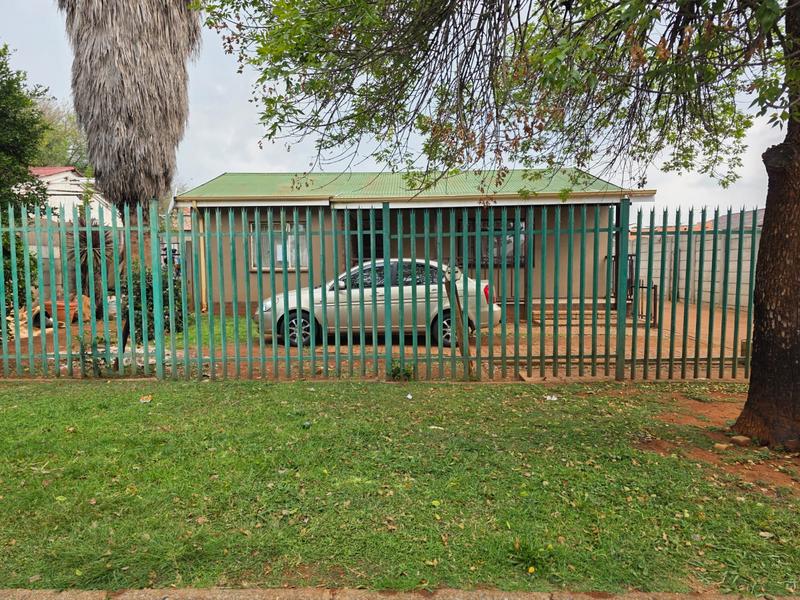 10 Bedroom Property for Sale in Klopperpark Gauteng