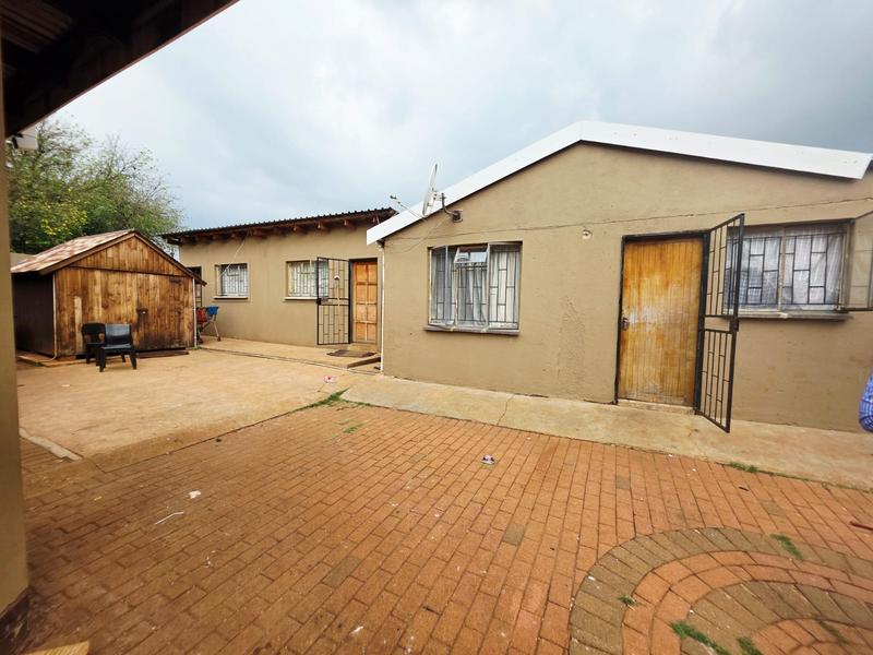 10 Bedroom Property for Sale in Klopperpark Gauteng