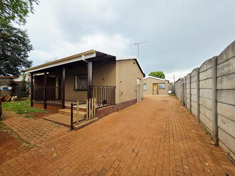 10 Bedroom Property for Sale in Klopperpark Gauteng