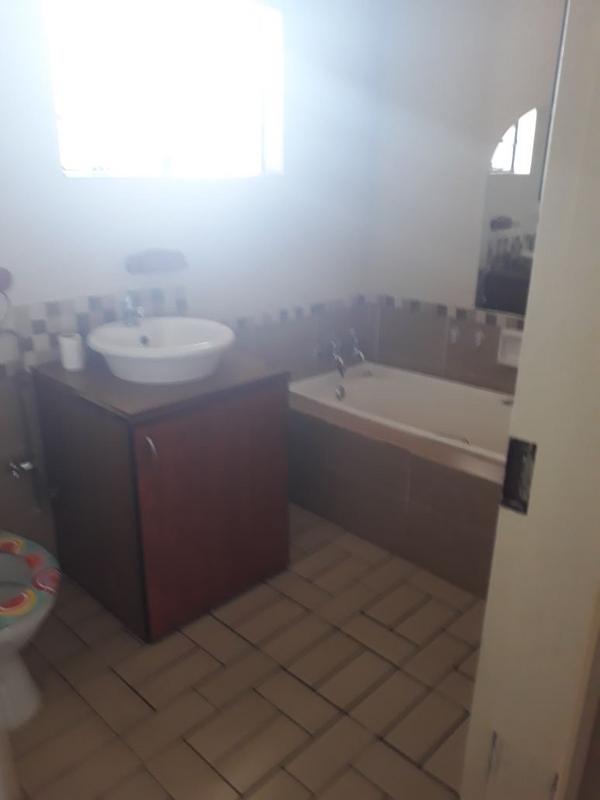 4 Bedroom Property for Sale in Klopperpark Gauteng