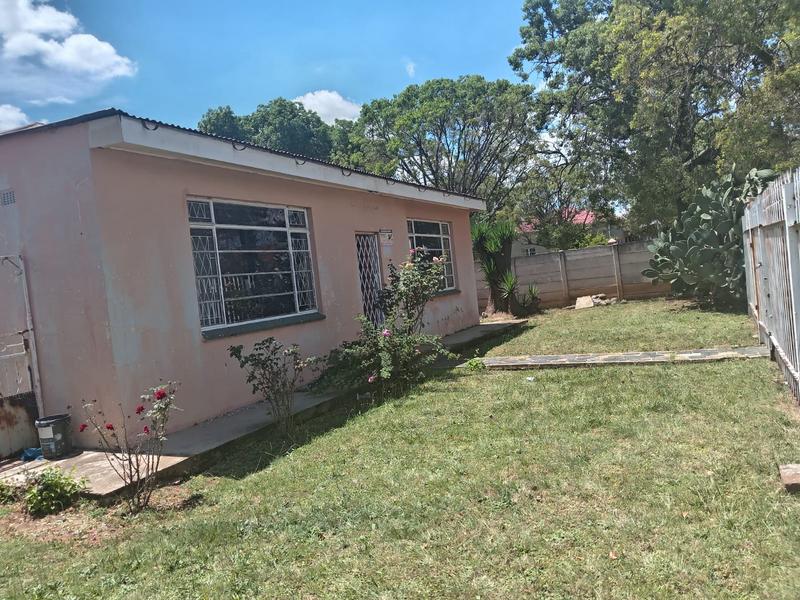 9 Bedroom Property for Sale in Geduld Gauteng