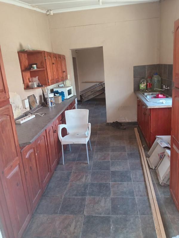 9 Bedroom Property for Sale in Geduld Gauteng