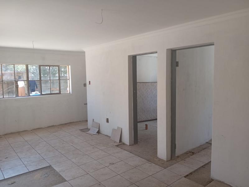 9 Bedroom Property for Sale in Geduld Gauteng