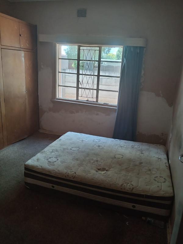 9 Bedroom Property for Sale in Geduld Gauteng