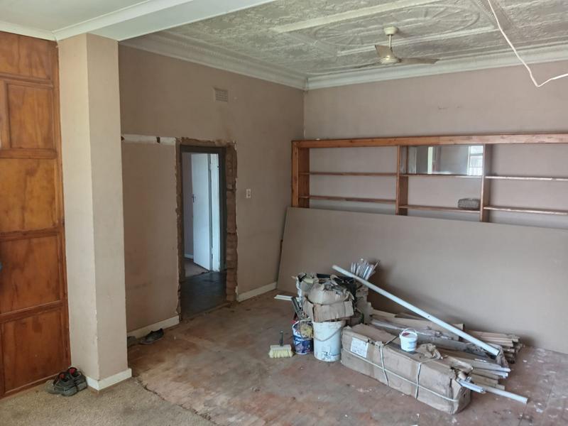 9 Bedroom Property for Sale in Geduld Gauteng