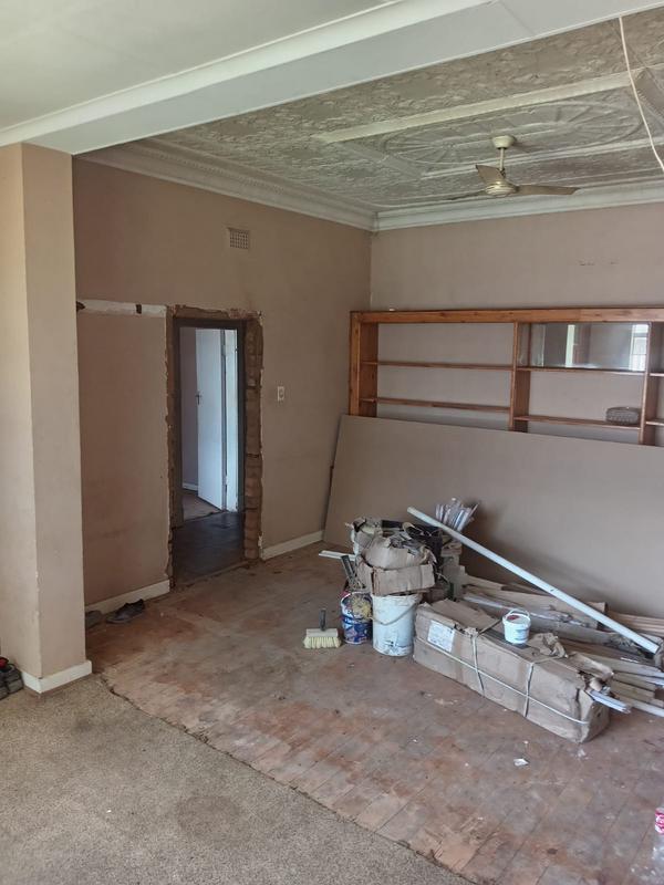 9 Bedroom Property for Sale in Geduld Gauteng