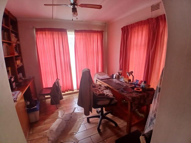 4 Bedroom Property for Sale in Lodeyko Gauteng