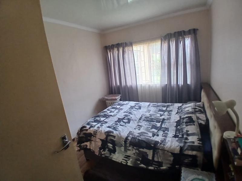 4 Bedroom Property for Sale in Lodeyko Gauteng