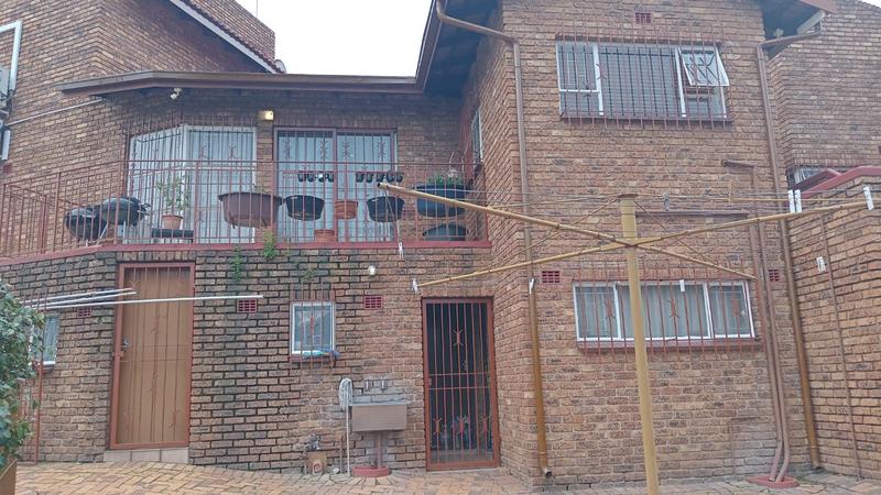 3 Bedroom Property for Sale in Winchester Hills Ext 3 Gauteng