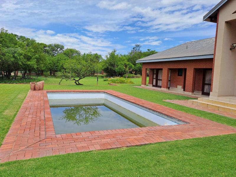 5 Bedroom Property for Sale in Roodeplaat Gauteng