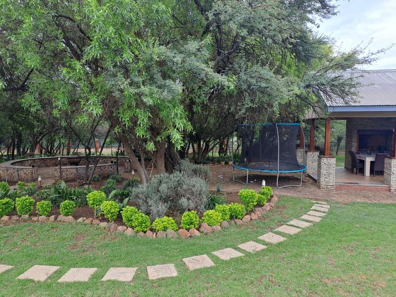 5 Bedroom Property for Sale in Roodeplaat Gauteng